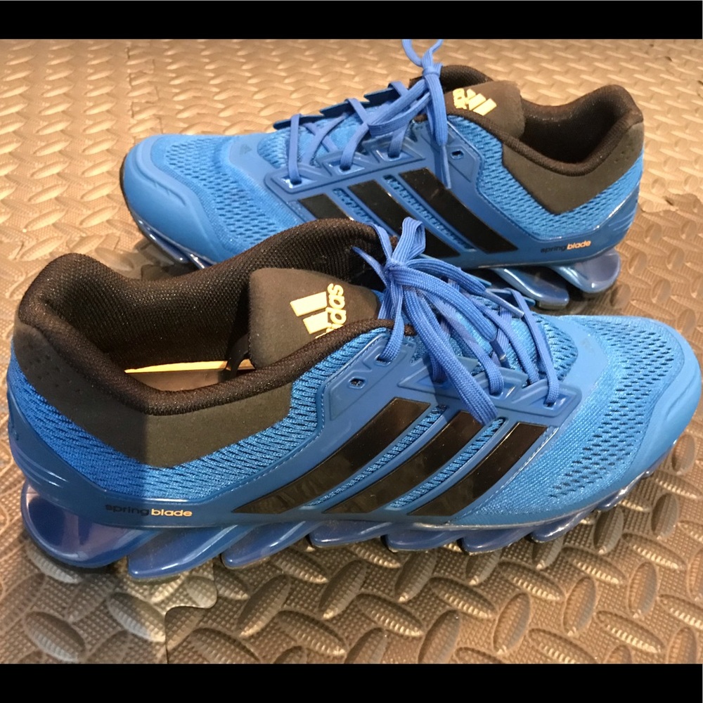 Men’s Adidas Springblade Drive 2. Preowned size 14